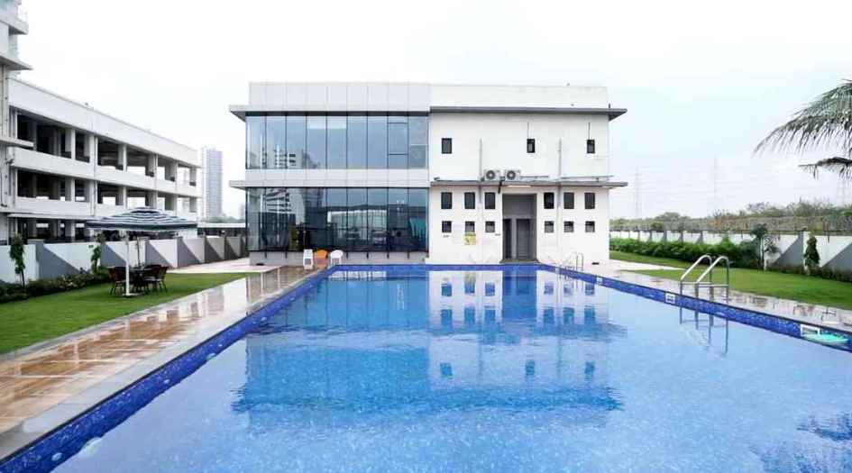 Newa-Bhakti-Park-Amenities-Swimming-Pool